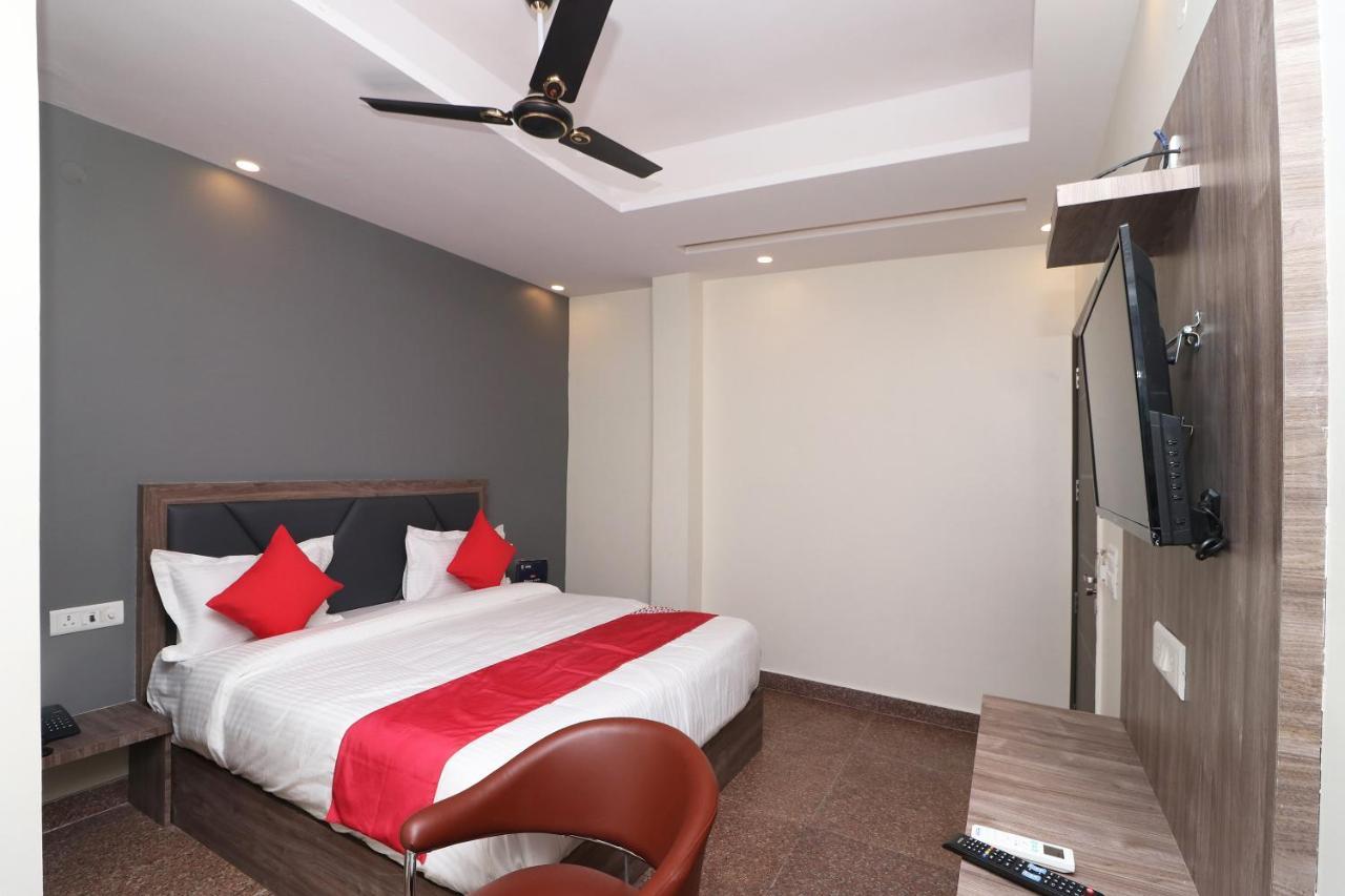 Hotel Oyo 36848 Embellish New Delhi
